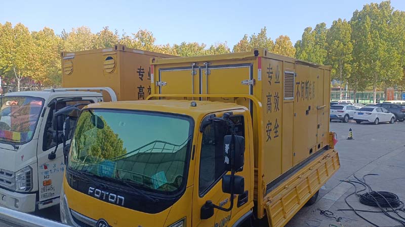 东方有哪些因素会影响柴油发电机组和UPS电源的切换时间？